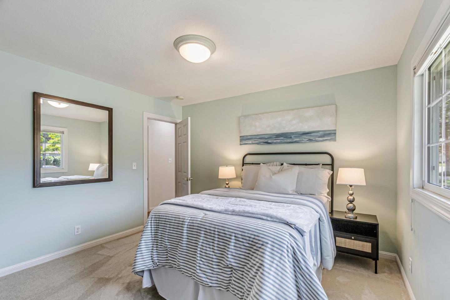 Detail Gallery Image 30 of 48 For 1402 Bedford Ave, Sunnyvale,  CA 94087 - 4 Beds | 3 Baths