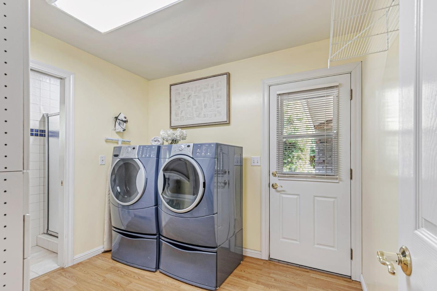 Detail Gallery Image 39 of 48 For 1402 Bedford Ave, Sunnyvale,  CA 94087 - 4 Beds | 3 Baths