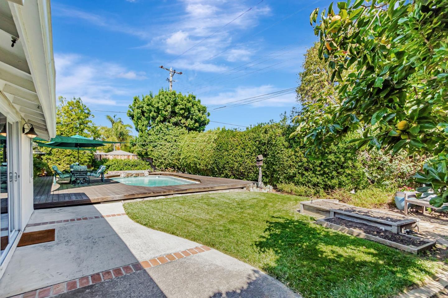 Detail Gallery Image 47 of 48 For 1402 Bedford Ave, Sunnyvale,  CA 94087 - 4 Beds | 3 Baths