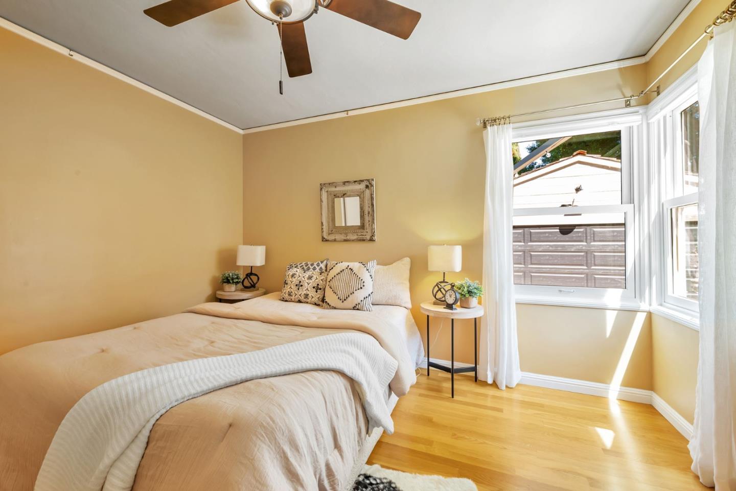 Detail Gallery Image 21 of 34 For 525 Grand St, Redwood City,  CA 94062 - 2 Beds | 1 Baths