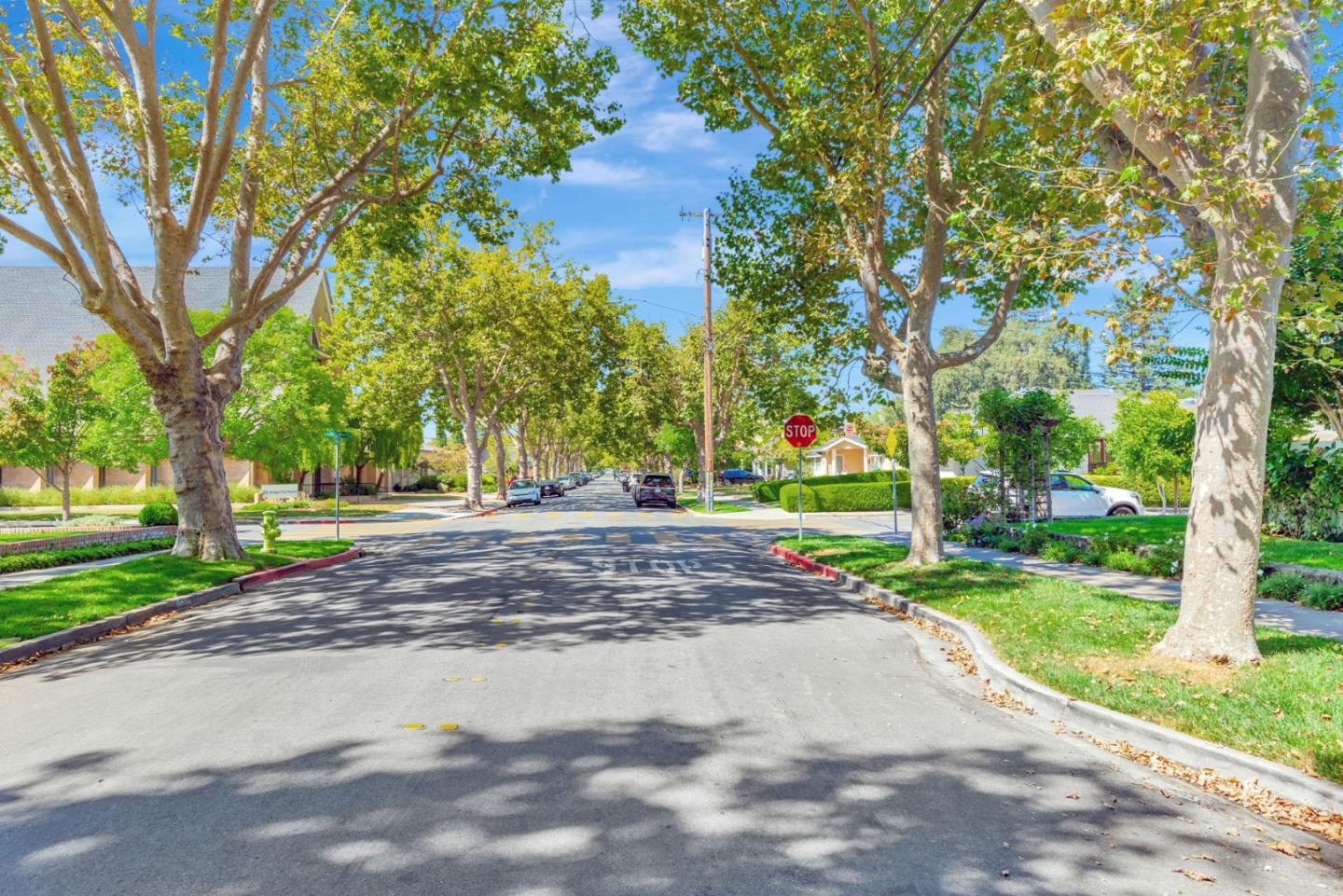 Detail Gallery Image 34 of 34 For 525 Grand St, Redwood City,  CA 94062 - 2 Beds | 1 Baths