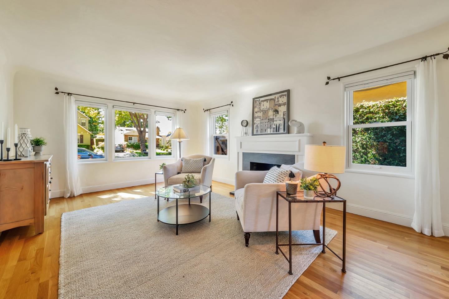 Detail Gallery Image 7 of 34 For 525 Grand St, Redwood City,  CA 94062 - 2 Beds | 1 Baths