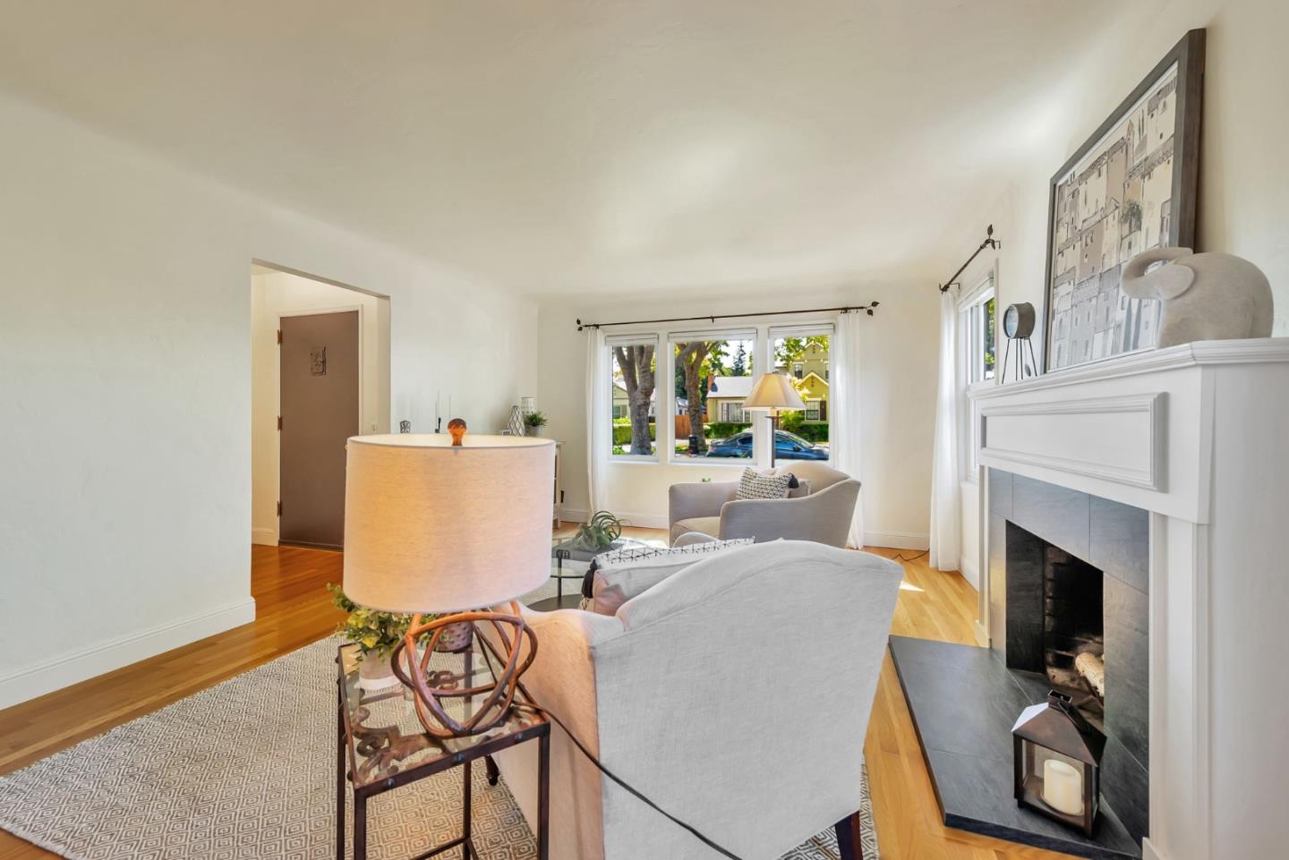 Detail Gallery Image 8 of 34 For 525 Grand St, Redwood City,  CA 94062 - 2 Beds | 1 Baths