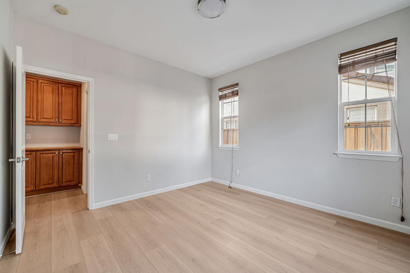 Detail Gallery Image 26 of 75 For 184 S Sonrisa St, Mountain House,  CA 95391 - 5 Beds | 4/1 Baths