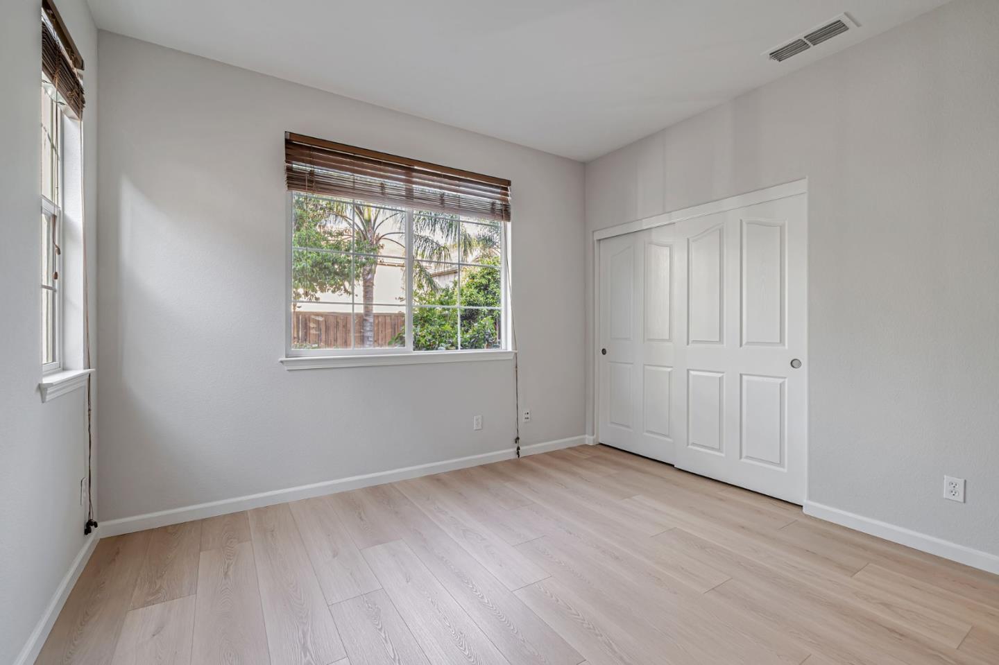 Detail Gallery Image 29 of 75 For 184 S Sonrisa St, Mountain House,  CA 95391 - 5 Beds | 4/1 Baths