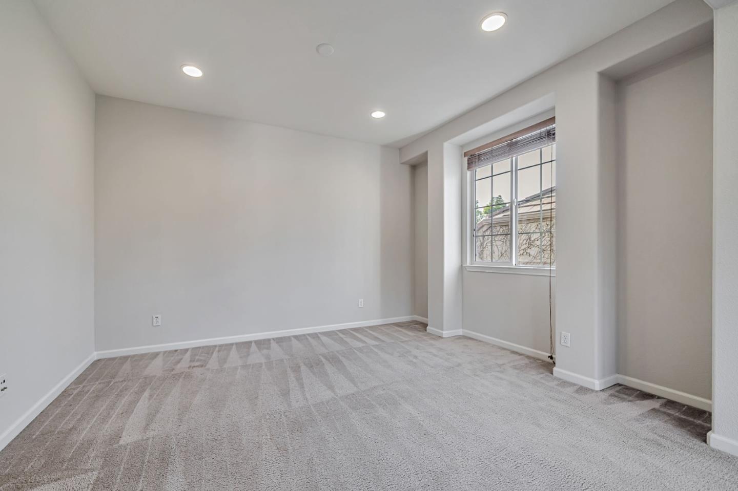 Detail Gallery Image 42 of 75 For 184 S Sonrisa St, Mountain House,  CA 95391 - 5 Beds | 4/1 Baths