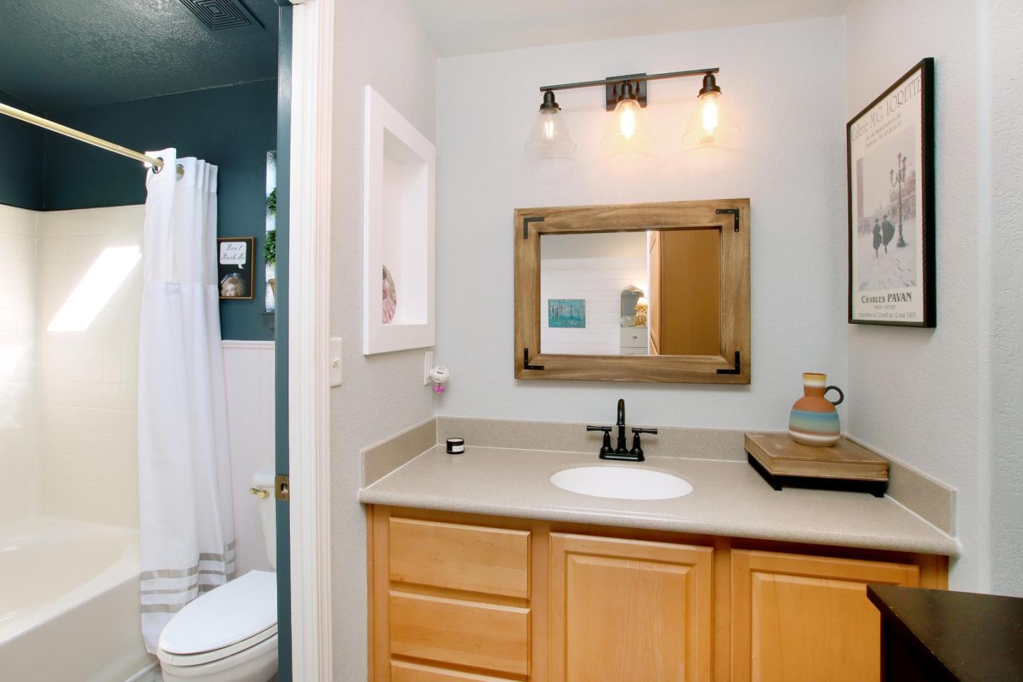 Detail Gallery Image 14 of 33 For 1040 38th Ave #47,  Santa Cruz,  CA 95062 - 2 Beds | 2 Baths