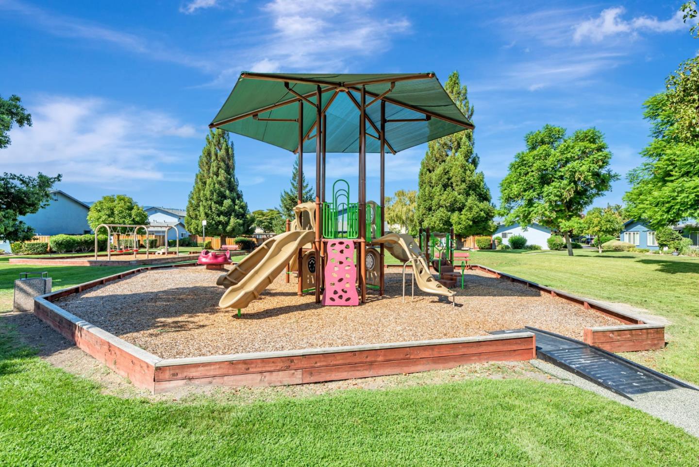 Detail Gallery Image 23 of 24 For 413 Don Carlos Ct, San Jose,  CA 95123 - 3 Beds | 2 Baths