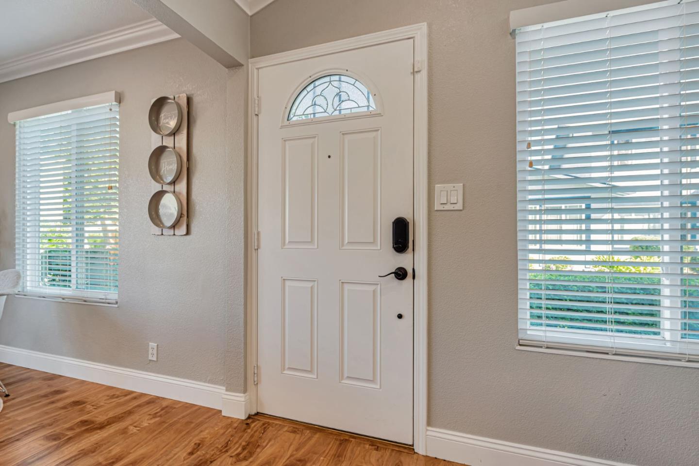Detail Gallery Image 3 of 24 For 413 Don Carlos Ct, San Jose,  CA 95123 - 3 Beds | 2 Baths
