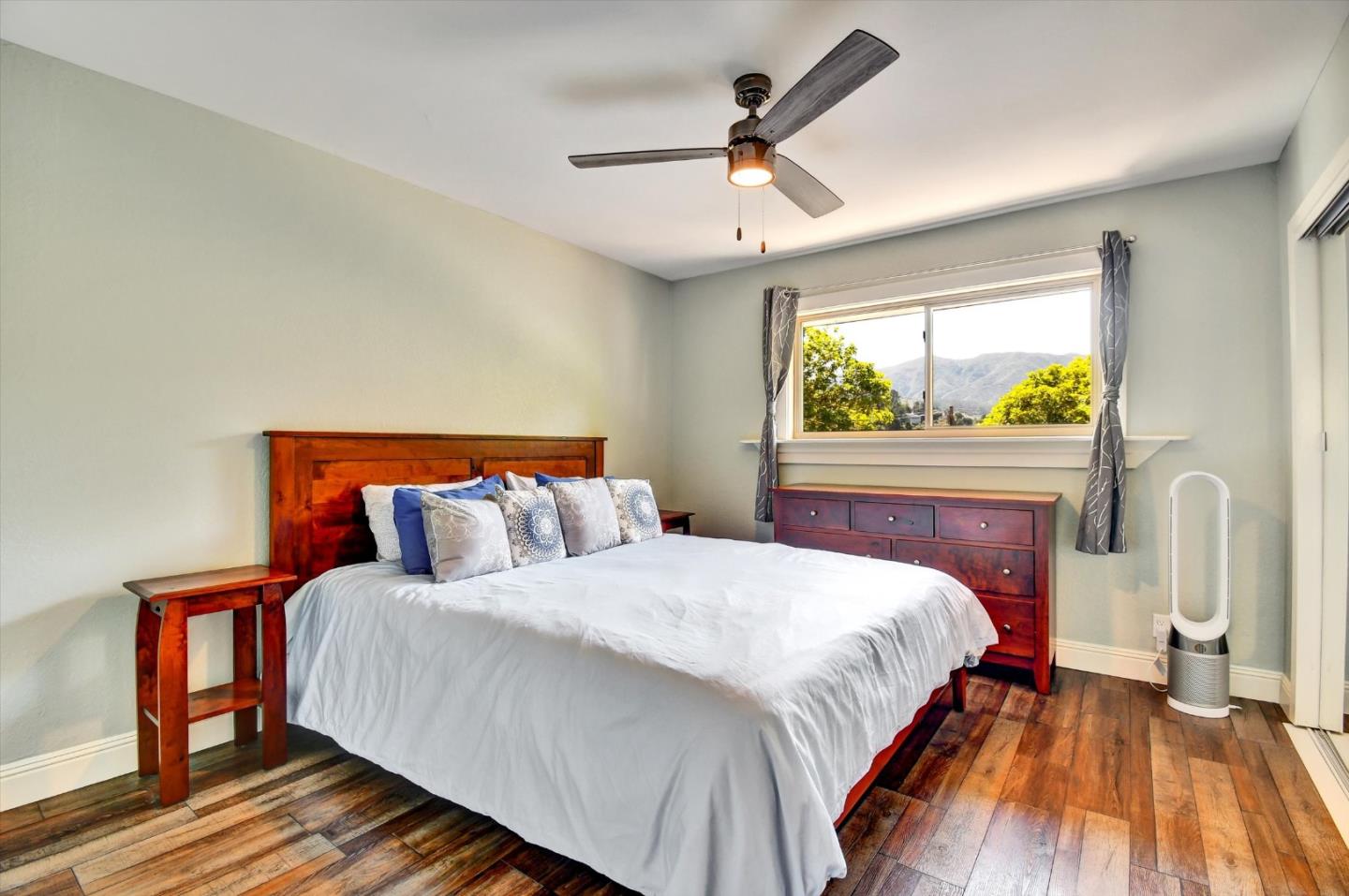 Detail Gallery Image 22 of 45 For 1027 Oddstad Blvd, Pacifica,  CA 94044 - 2 Beds | 1/1 Baths