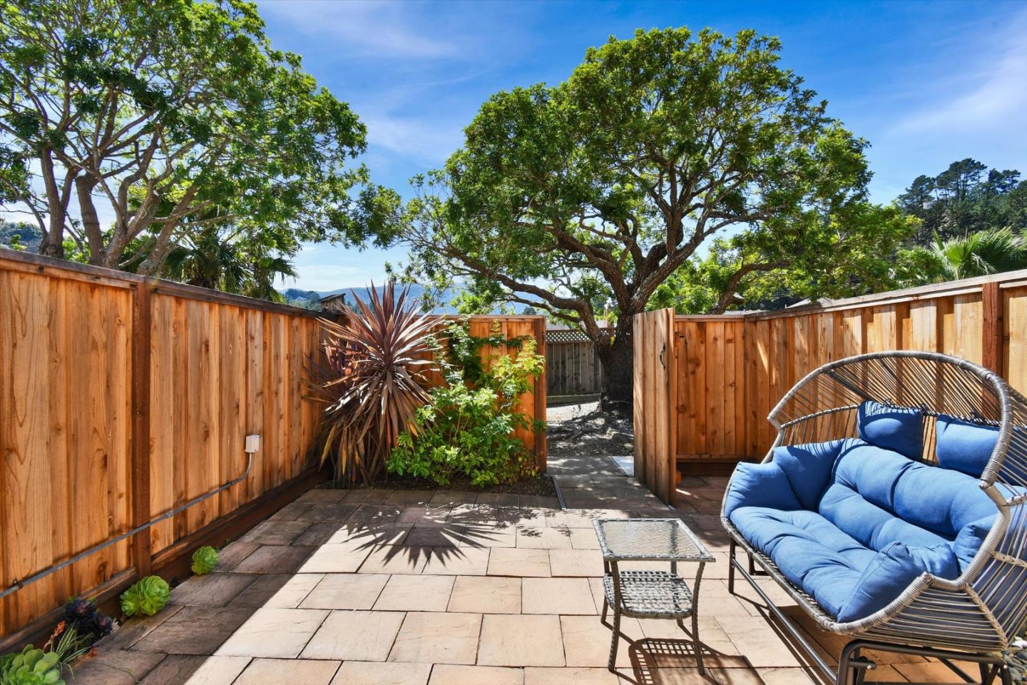 Detail Gallery Image 31 of 45 For 1027 Oddstad Blvd, Pacifica,  CA 94044 - 2 Beds | 1/1 Baths