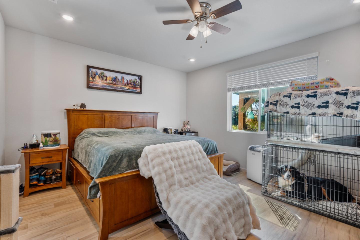 Detail Gallery Image 20 of 42 For 2141 Wildflower Dr, Hollister,  CA 95023 - 4 Beds | 2/1 Baths