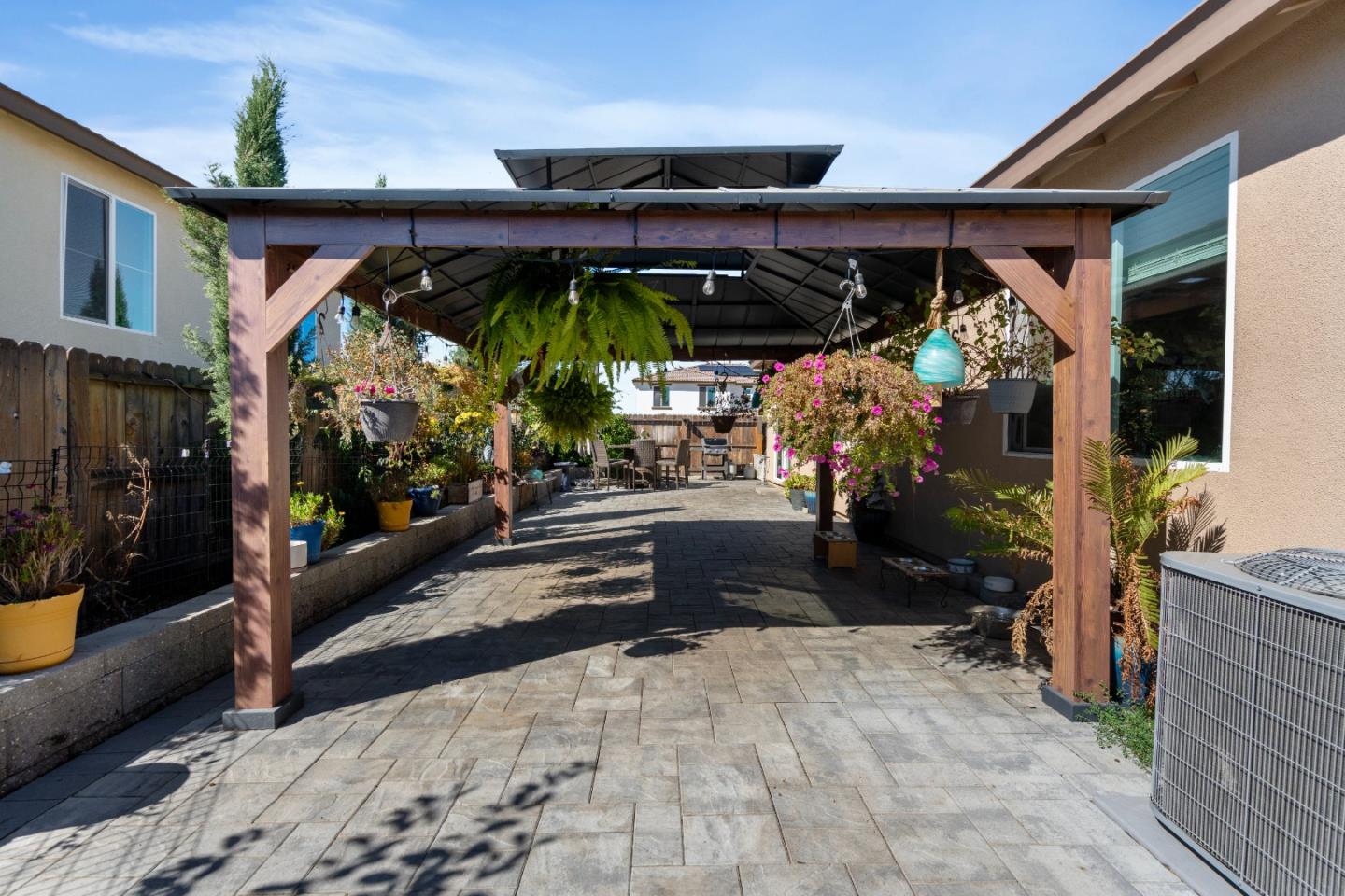 Detail Gallery Image 32 of 42 For 2141 Wildflower Dr, Hollister,  CA 95023 - 4 Beds | 2/1 Baths