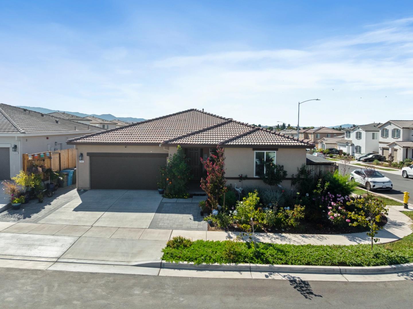 Detail Gallery Image 34 of 42 For 2141 Wildflower Dr, Hollister,  CA 95023 - 4 Beds | 2/1 Baths