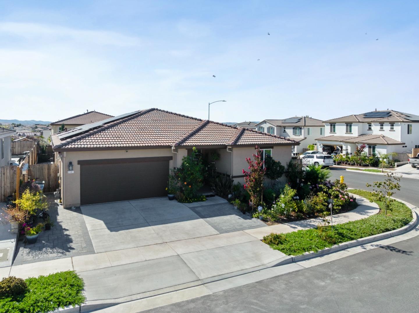 Detail Gallery Image 35 of 42 For 2141 Wildflower Dr, Hollister,  CA 95023 - 4 Beds | 2/1 Baths