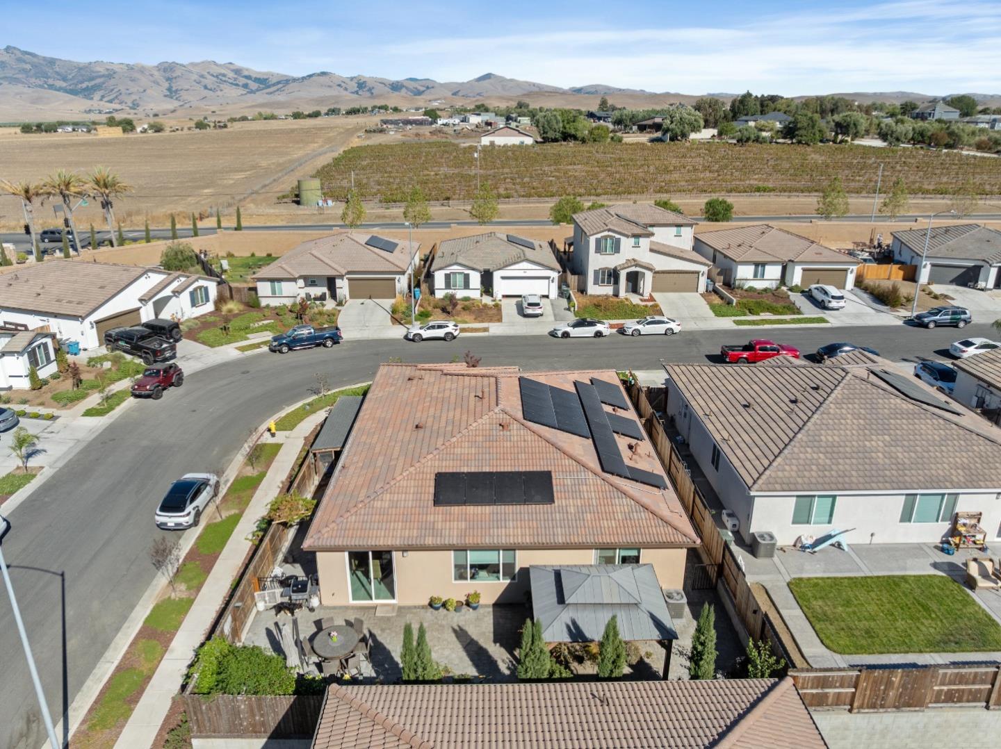 Detail Gallery Image 37 of 42 For 2141 Wildflower Dr, Hollister,  CA 95023 - 4 Beds | 2/1 Baths