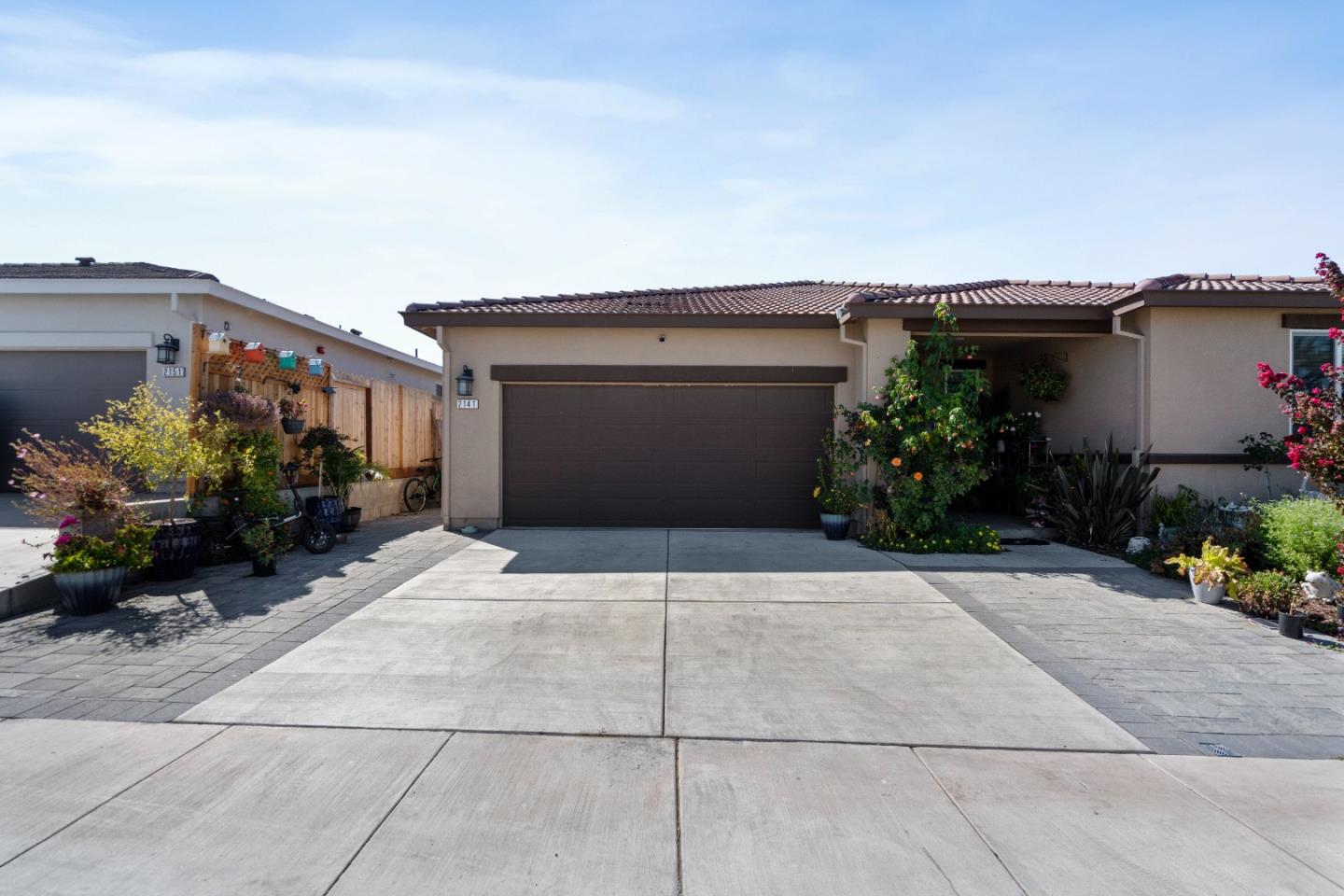 Detail Gallery Image 5 of 42 For 2141 Wildflower Dr, Hollister,  CA 95023 - 4 Beds | 2/1 Baths
