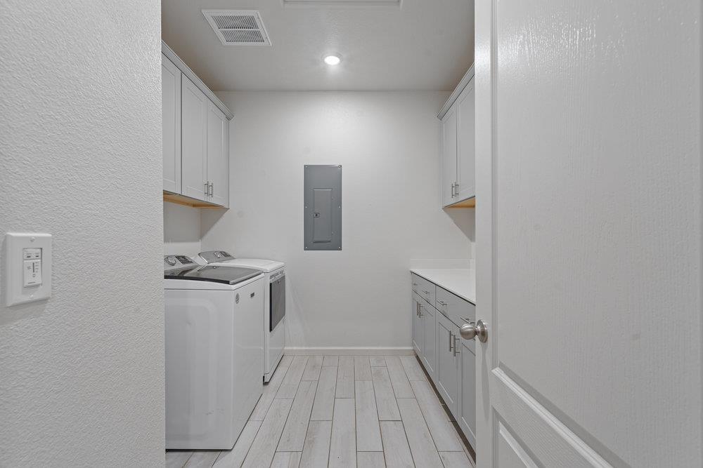 Detail Gallery Image 50 of 60 For 2141 Wildflower Dr, Hollister,  CA 95023 - 4 Beds | 2/1 Baths