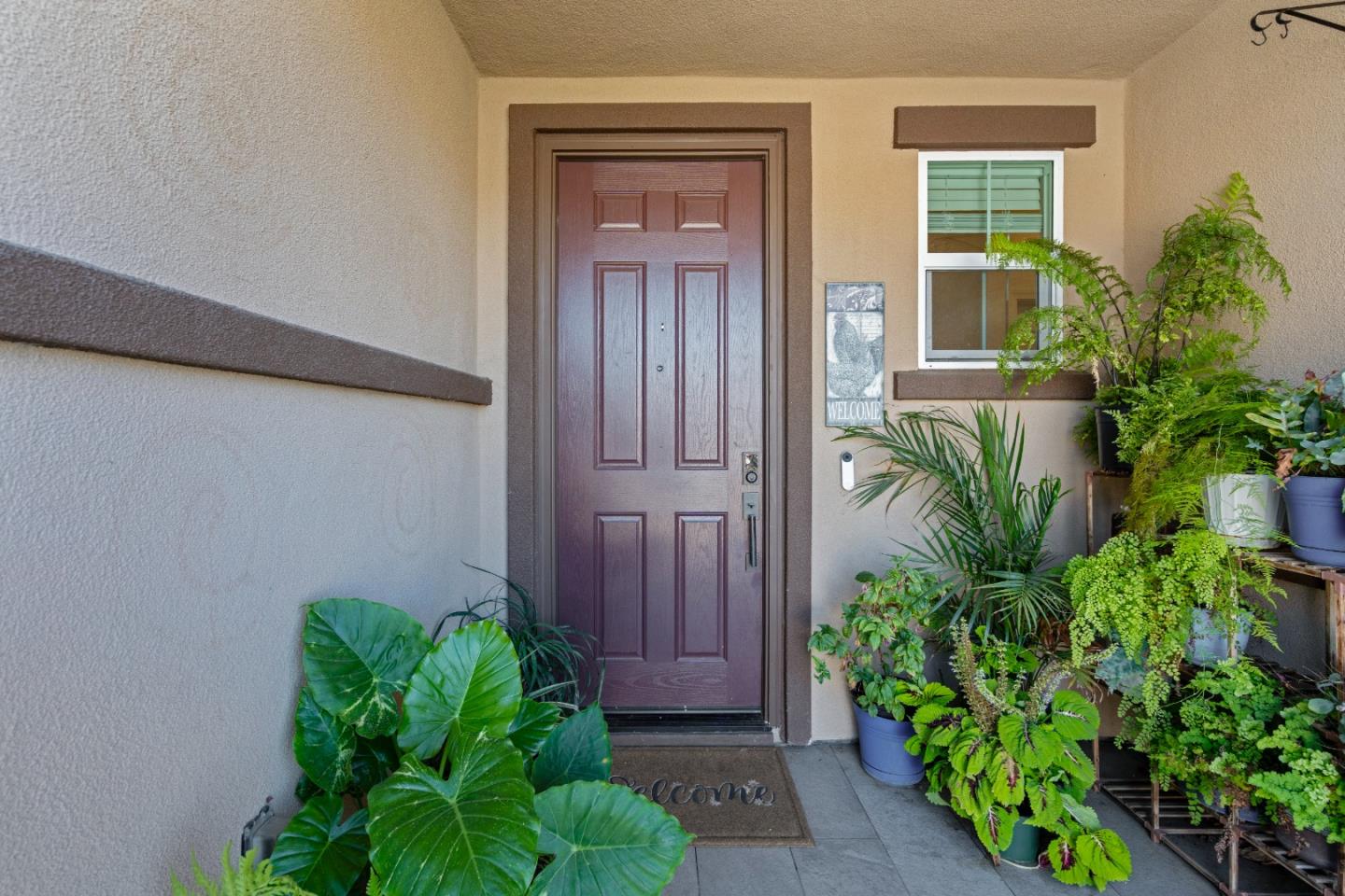 Detail Gallery Image 9 of 42 For 2141 Wildflower Dr, Hollister,  CA 95023 - 4 Beds | 2/1 Baths