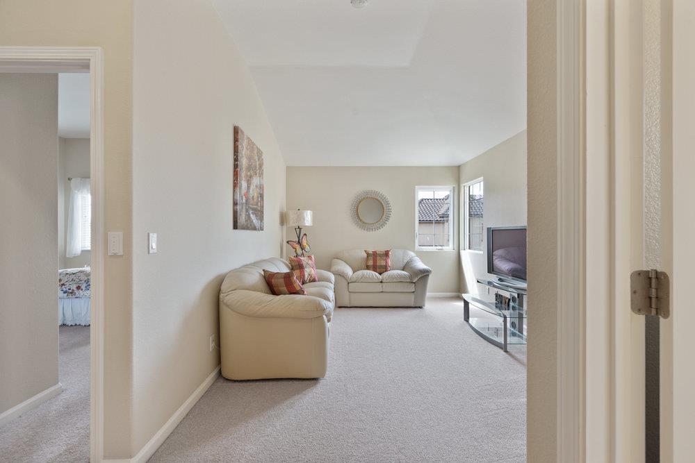 Detail Gallery Image 19 of 46 For 26 Oliveira Loop, Freedom,  CA 95019 - 3 Beds | 2/1 Baths