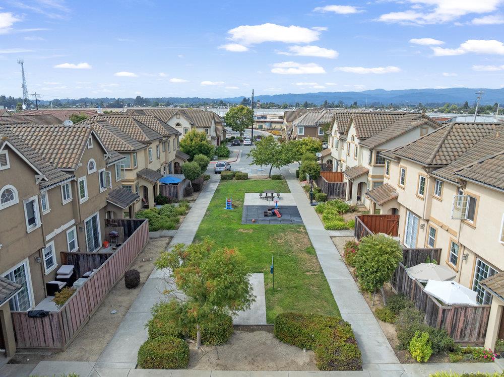 Detail Gallery Image 41 of 46 For 26 Oliveira Loop, Freedom,  CA 95019 - 3 Beds | 2/1 Baths