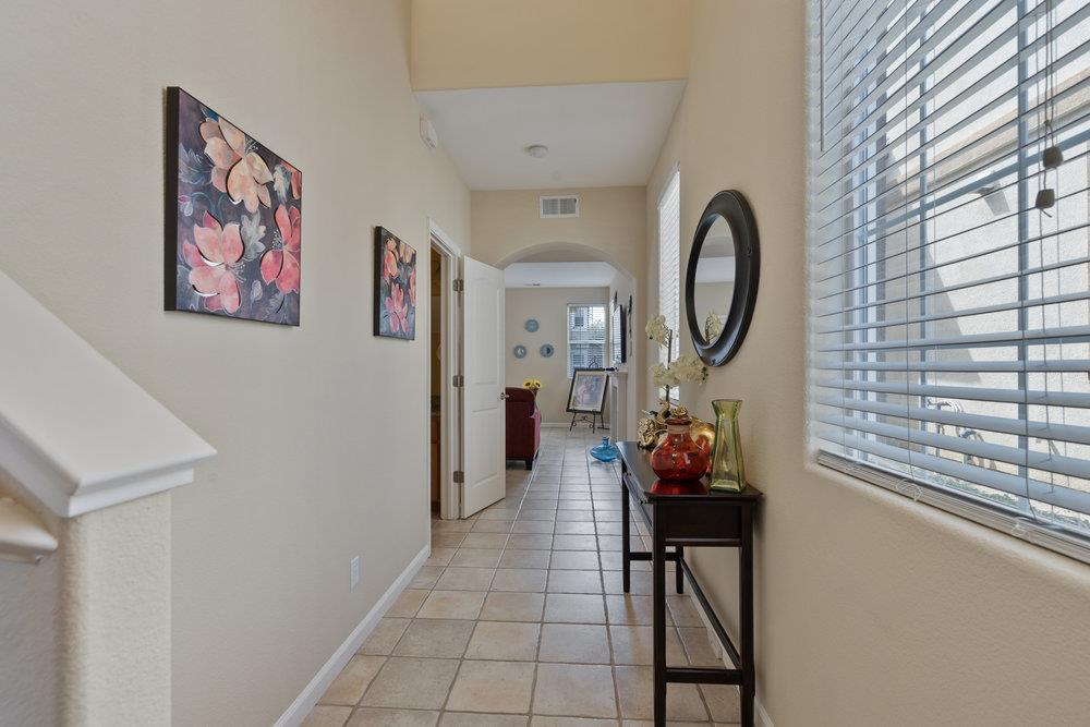 Detail Gallery Image 6 of 46 For 26 Oliveira Loop, Freedom,  CA 95019 - 3 Beds | 2/1 Baths