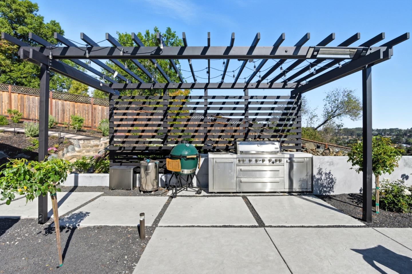 Detail Gallery Image 49 of 80 For 2184 Cobblehill Pl, San Mateo,  CA 94402 - 4 Beds | 3/1 Baths