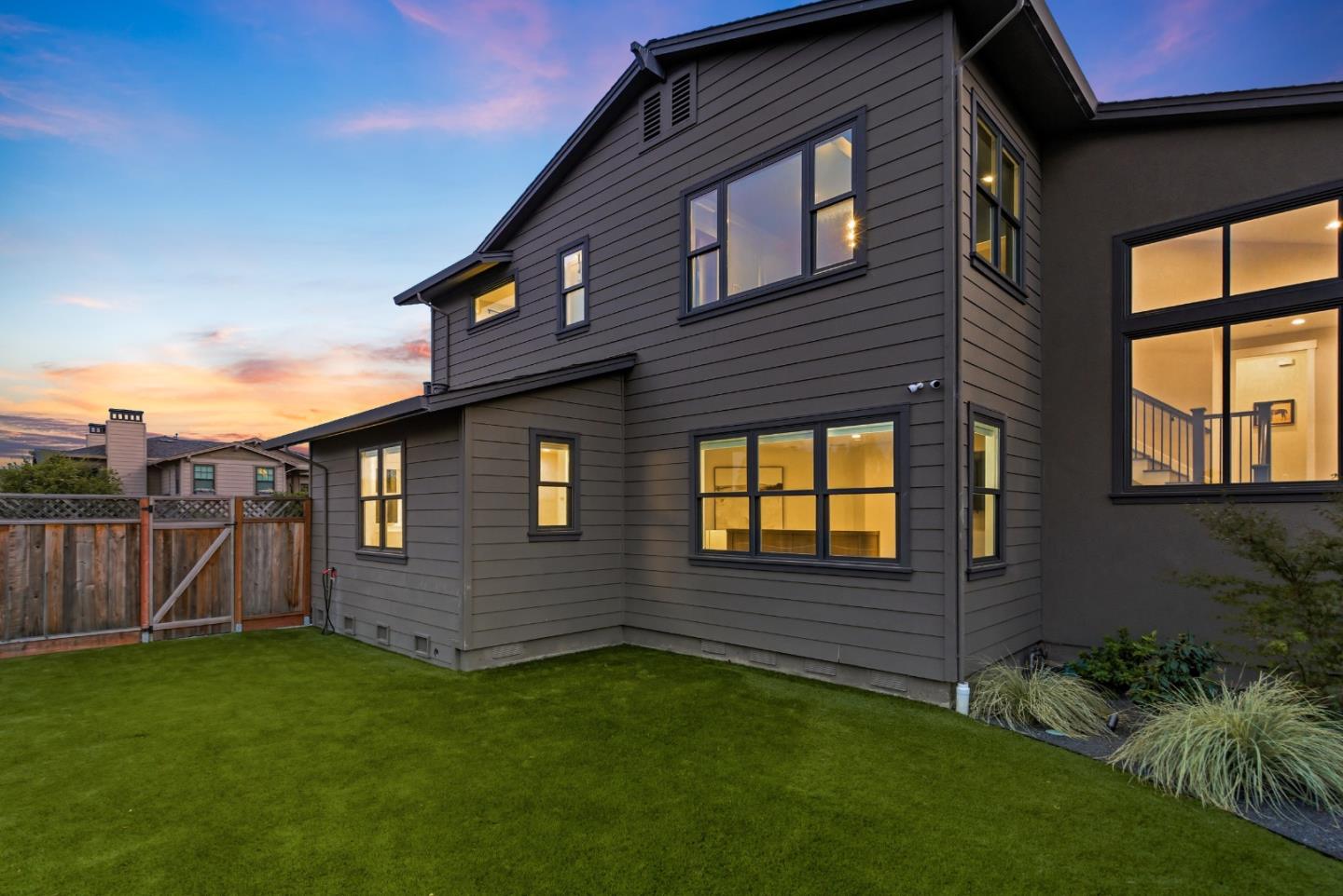 Detail Gallery Image 72 of 80 For 2184 Cobblehill Pl, San Mateo,  CA 94402 - 4 Beds | 3/1 Baths
