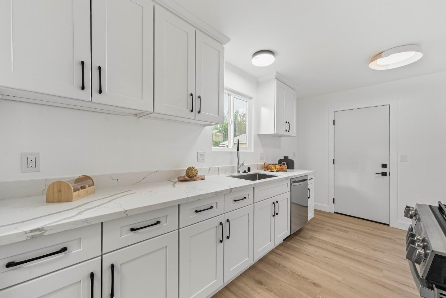 Detail Gallery Image 12 of 29 For 478 Sheridan Pl, San Jose,  CA 95111 - 3 Beds | 2 Baths