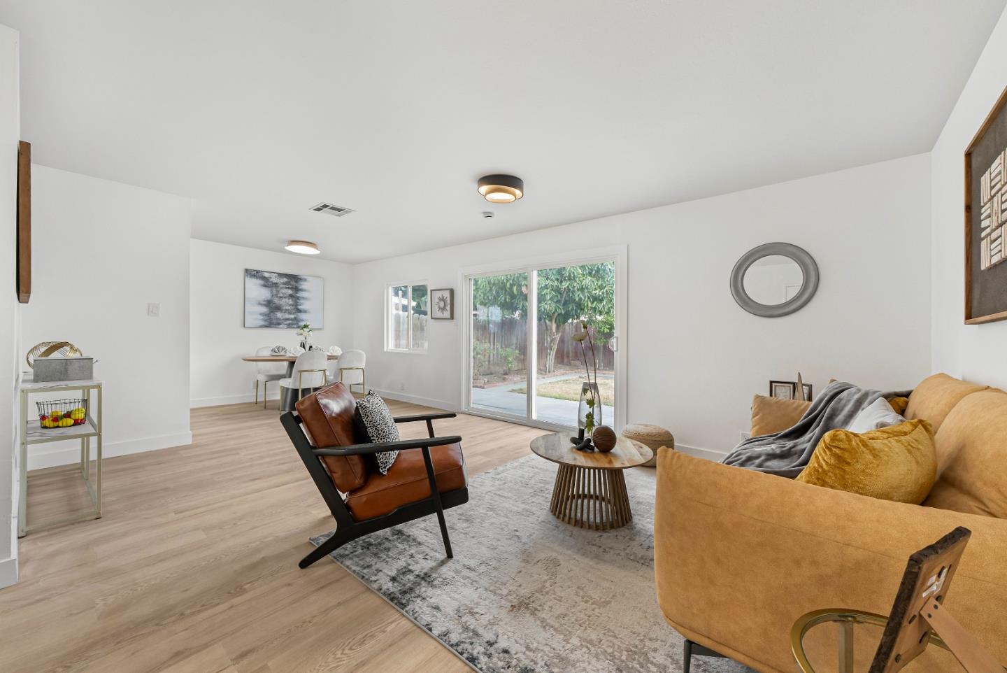 Detail Gallery Image 5 of 29 For 478 Sheridan Pl, San Jose,  CA 95111 - 3 Beds | 2 Baths