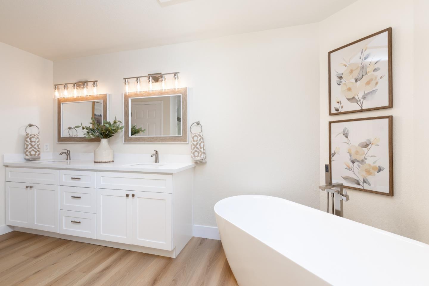 Detail Gallery Image 17 of 31 For 2908 Ransford Ave, Pacific Grove,  CA 93950 - 3 Beds | 2/1 Baths