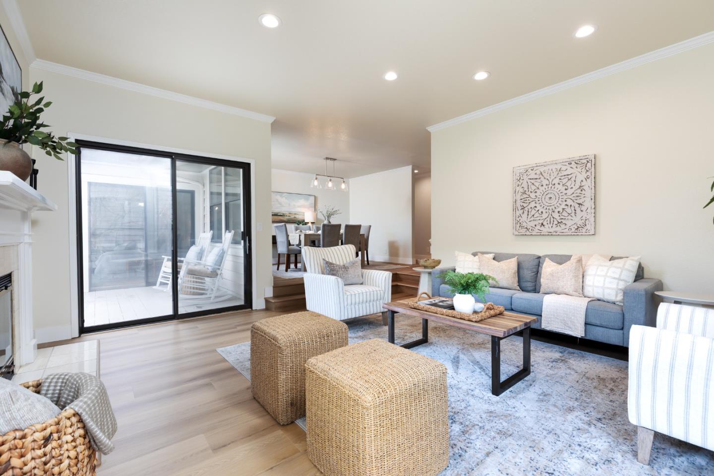 Detail Gallery Image 4 of 31 For 2908 Ransford Ave, Pacific Grove,  CA 93950 - 3 Beds | 2/1 Baths