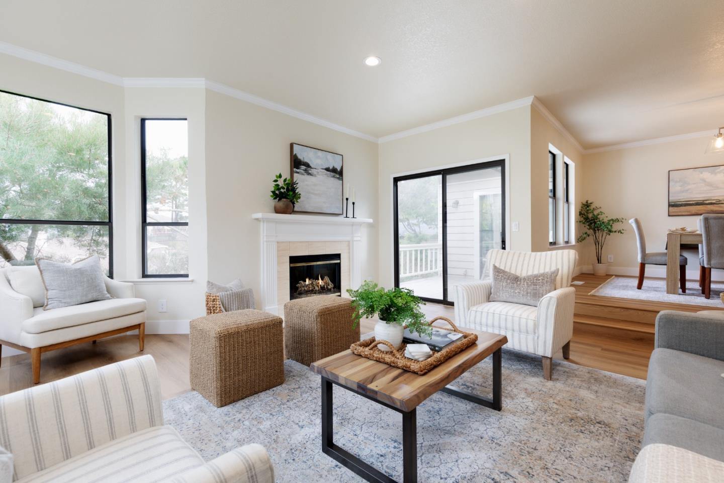 Detail Gallery Image 5 of 31 For 2908 Ransford Ave, Pacific Grove,  CA 93950 - 3 Beds | 2/1 Baths