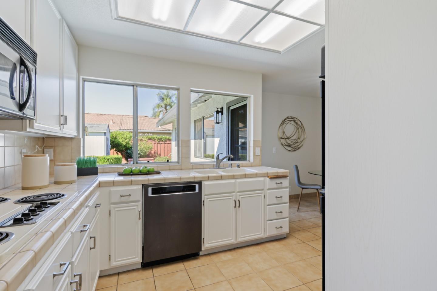 Detail Gallery Image 17 of 43 For 6143 Corte De Belleza, San Jose,  CA 95120 - 4 Beds | 2 Baths