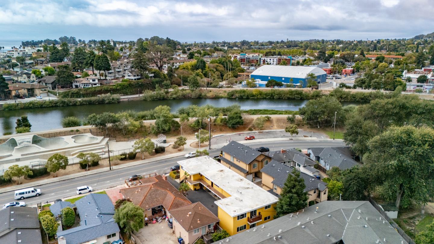 Detail Gallery Image 22 of 24 For 238 San Lorenzo Blvd, Santa Cruz,  CA 95060 - – Beds | – Baths