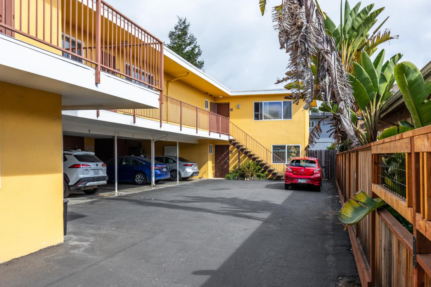 Detail Gallery Image 6 of 24 For 238 San Lorenzo Blvd, Santa Cruz,  CA 95060 - – Beds | – Baths