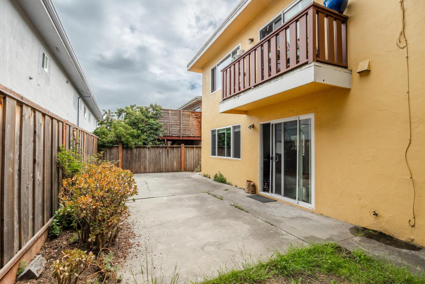 Detail Gallery Image 8 of 24 For 238 San Lorenzo Blvd, Santa Cruz,  CA 95060 - – Beds | – Baths