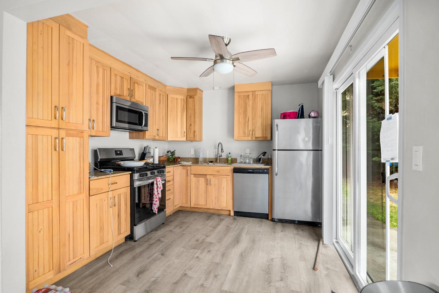 Detail Gallery Image 9 of 24 For 238 San Lorenzo Blvd, Santa Cruz,  CA 95060 - – Beds | – Baths