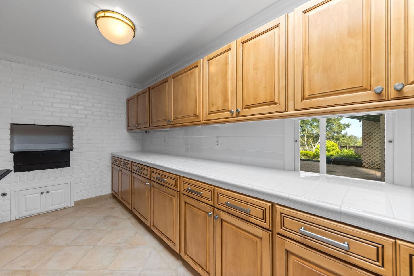 Detail Gallery Image 31 of 123 For 530 Darrell Rd, Hillsborough,  CA 94010 - 5 Beds | 3/2 Baths