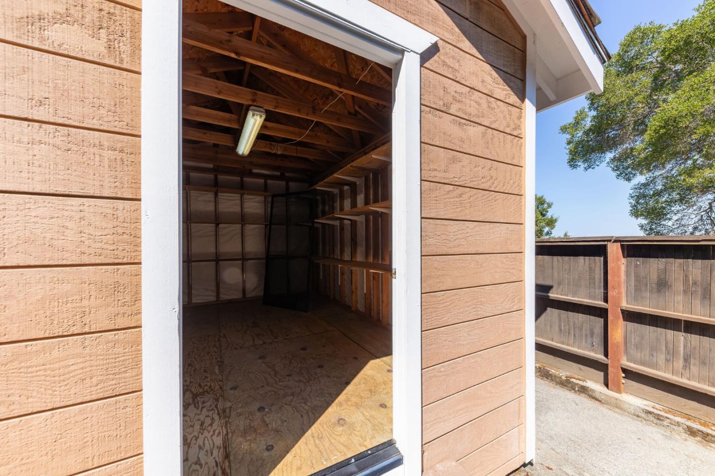 Detail Gallery Image 93 of 123 For 530 Darrell Rd, Hillsborough,  CA 94010 - 5 Beds | 3/2 Baths
