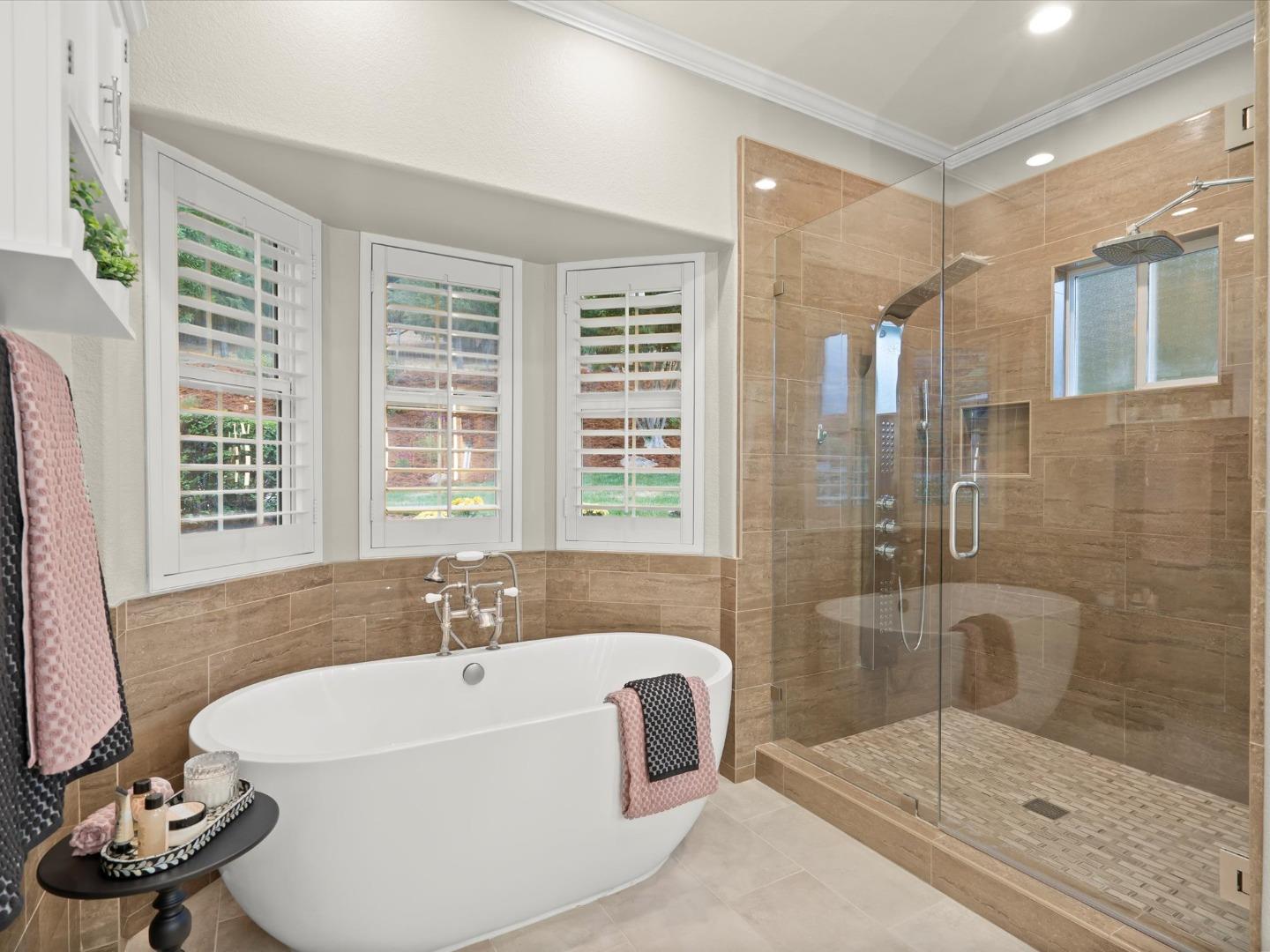 Detail Gallery Image 13 of 25 For 1796 Colony Way, Gilroy,  CA 95020 - 4 Beds | 2/1 Baths