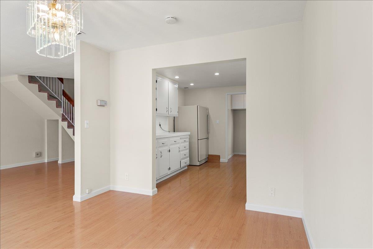 Detail Gallery Image 12 of 53 For 1010 Polk Ln, San Jose,  CA 95117 - 3 Beds | 2/1 Baths