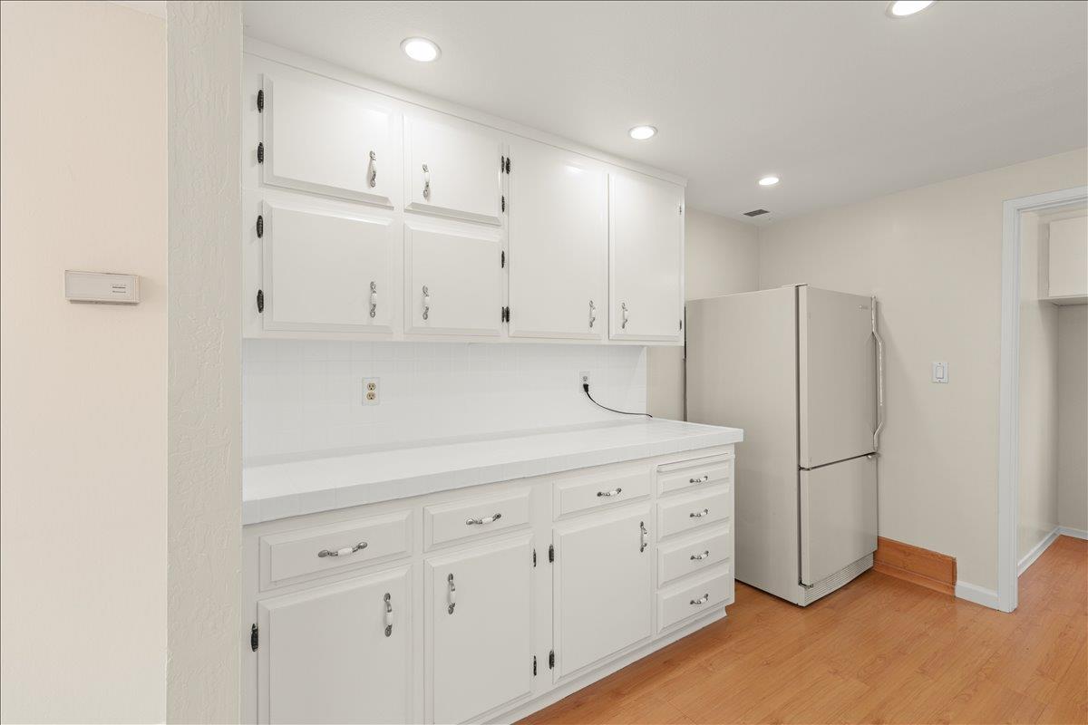 Detail Gallery Image 15 of 53 For 1010 Polk Ln, San Jose,  CA 95117 - 3 Beds | 2/1 Baths