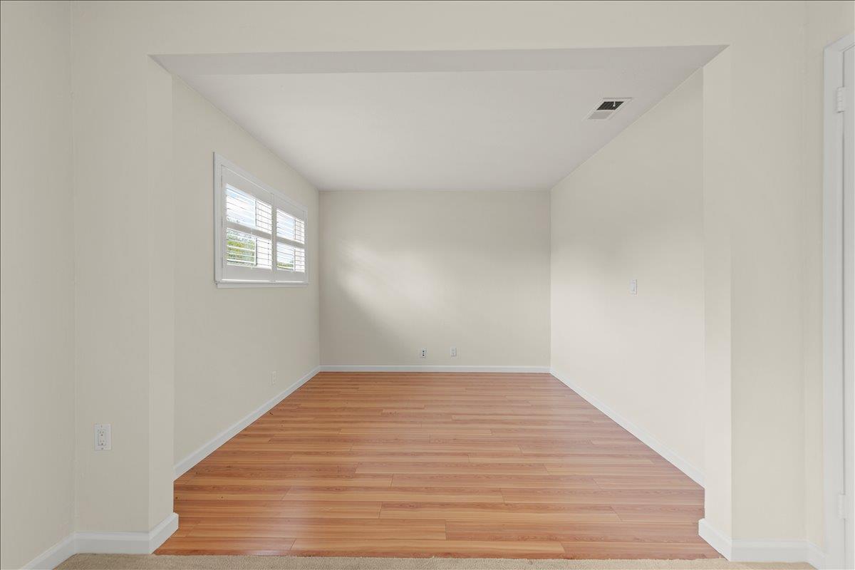 Detail Gallery Image 25 of 53 For 1010 Polk Ln, San Jose,  CA 95117 - 3 Beds | 2/1 Baths