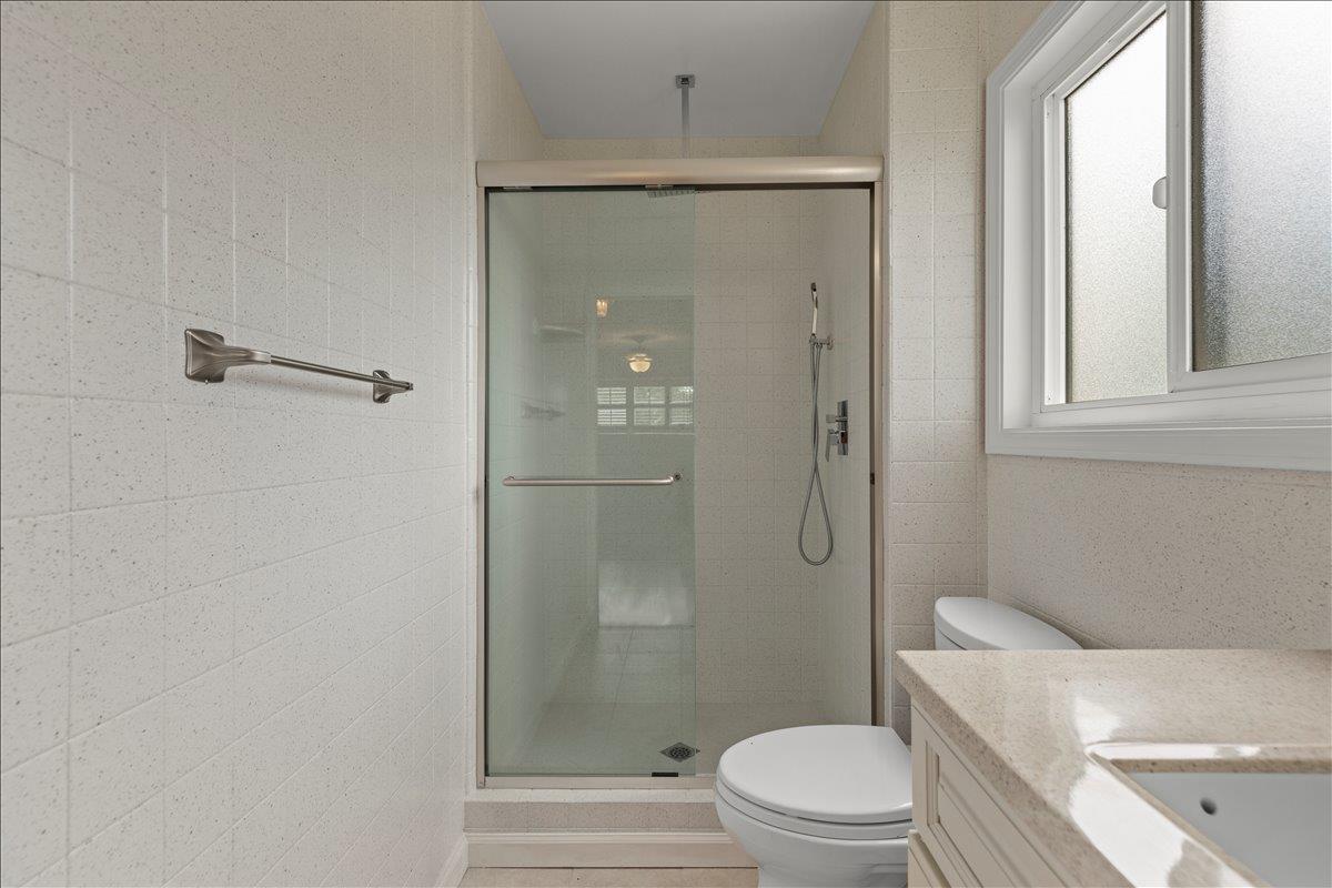 Detail Gallery Image 35 of 53 For 1010 Polk Ln, San Jose,  CA 95117 - 3 Beds | 2/1 Baths