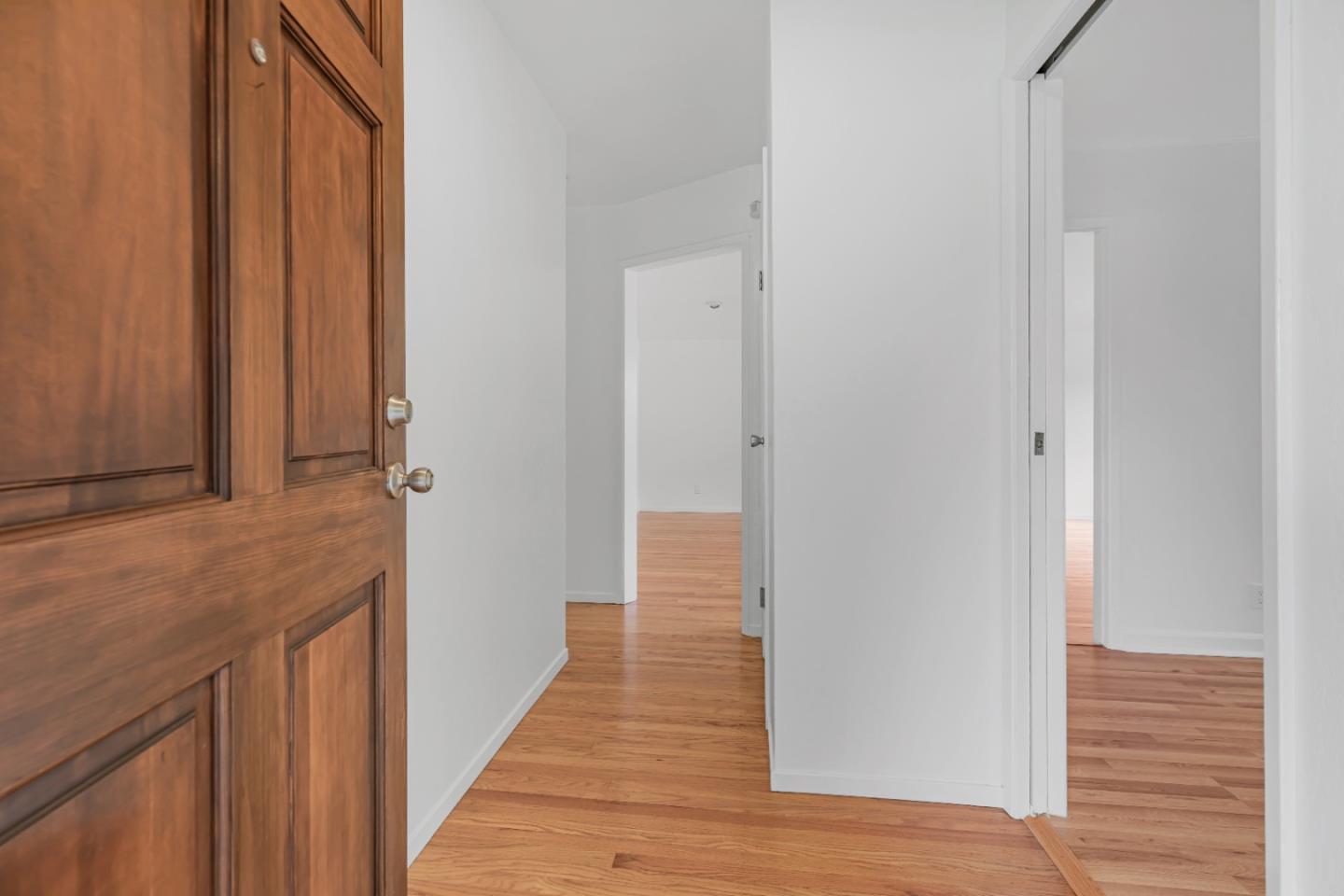 Detail Gallery Image 2 of 29 For 148 Del Mar Dr, Salinas,  CA 93901 - 3 Beds | 2 Baths