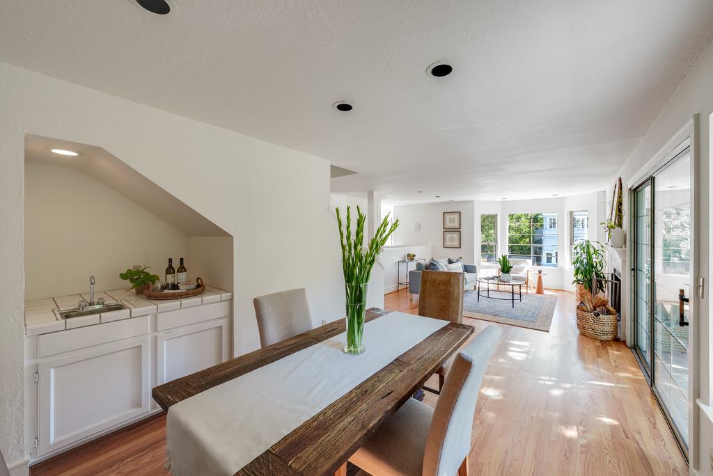 Detail Gallery Image 14 of 43 For 918 3rd St a,  Santa Cruz,  CA 95060 - 3 Beds | 2/1 Baths