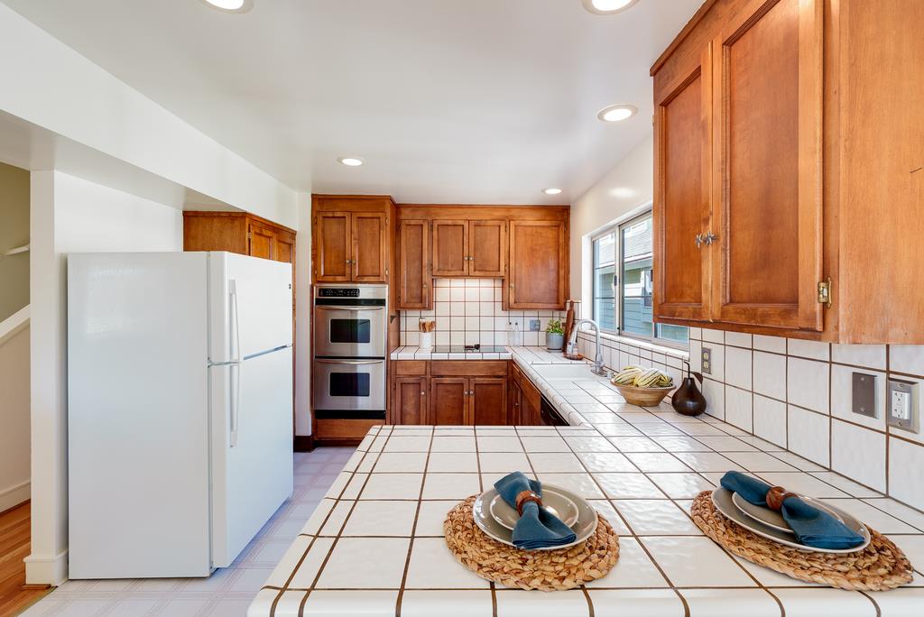 Detail Gallery Image 17 of 43 For 918 3rd St a,  Santa Cruz,  CA 95060 - 3 Beds | 2/1 Baths