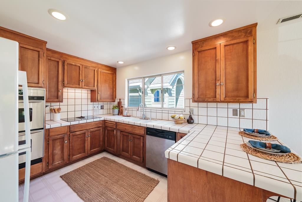 Detail Gallery Image 20 of 43 For 918 3rd St a,  Santa Cruz,  CA 95060 - 3 Beds | 2/1 Baths