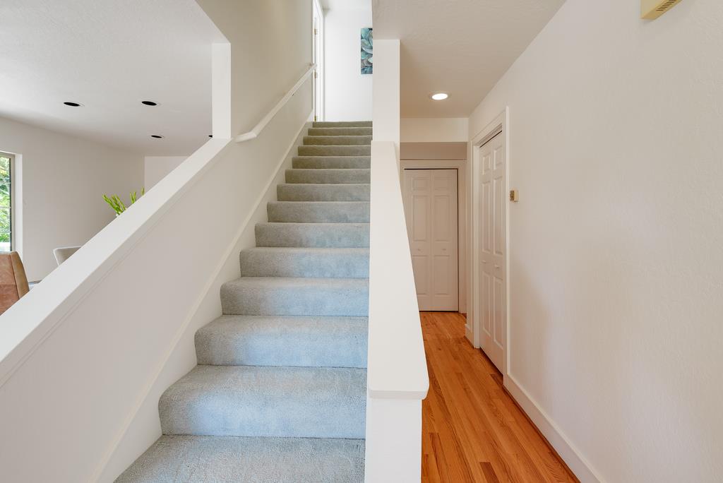 Detail Gallery Image 23 of 43 For 918 3rd St a,  Santa Cruz,  CA 95060 - 3 Beds | 2/1 Baths